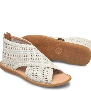 NWT Born Iwa Mac Woven Ankle Zip Sandals Cream Women’s Size 6